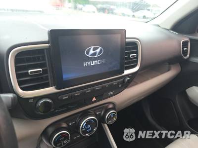 2022 Hyundai Venue SEL - zdjęcie 11 z 45 - miniatura
