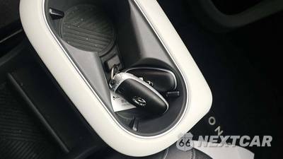 2024 Hyundai IONIQ 5 SE - zdjęcie 17 z 25 - miniatura