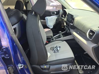 2024 Hyundai Venue SEL - zdjęcie 8 z 46 - miniatura