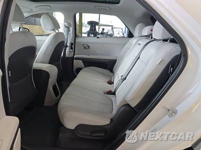 2024 Hyundai IONIQ 5 Limited - zdjęcie 13 z 25 - miniatura