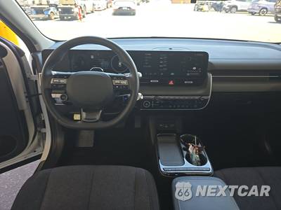 2025 Hyundai IONIQ 5 SE - zdjęcie 11 z 26 - miniatura
