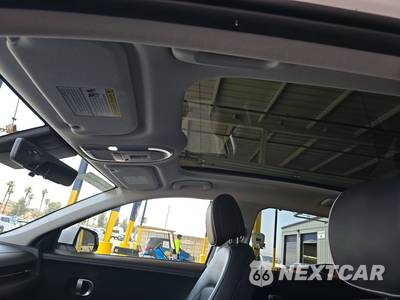 2024 Hyundai IONIQ 5 Limited - zdjęcie 17 z 18 - miniatura