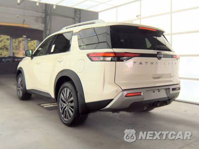 2023 Nissan Pathfinder SL - zdjęcie 6 z 26 - miniatura