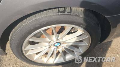 2013 BMW 7 Series Sedan 750i - zdjęcie 35 z 37 - miniatura