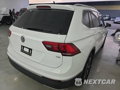 2018 Volkswagen Tiguan SEL - zdjęcie 4 z 19 - miniatura