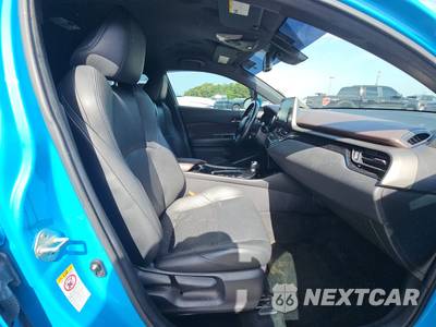 2019 Toyota C-HR Limited - zdjęcie 8 z 33 - miniatura