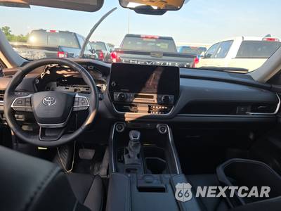 2024 Toyota Grand Highlander Limited - zdjęcie 11 z 28 - miniatura