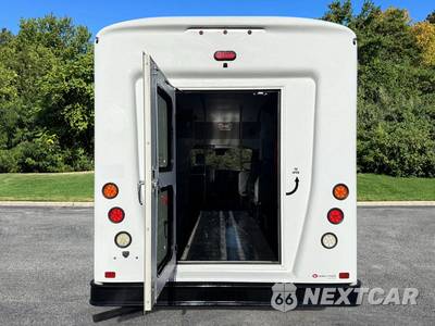 2018 Ford Transit 350 HD Cutaway 10360 GVWR DRW - zdjęcie 8 z 51 - miniatura