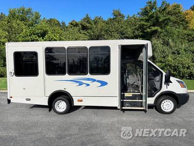 2018 Ford Transit 350 HD Cutaway 10360 GVWR DRW - zdjęcie 12 z 51 - miniatura