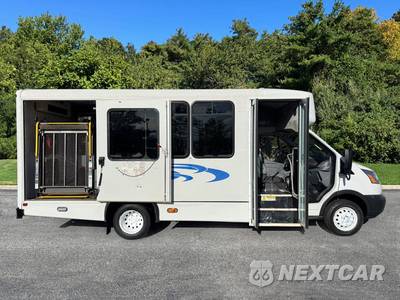 2018 Ford Transit 350 HD Cutaway 10360 GVWR DRW - zdjęcie 13 z 51 - miniatura