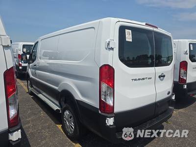 2025 Ford Transit 250 Cargo Van Low Roof 130.0" WB - zdjęcie 6 z 33 - miniatura