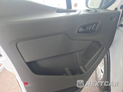 2025 Ford Transit 250 Cargo Van Low Roof 130.0" WB - zdjęcie 9 z 25 - miniatura