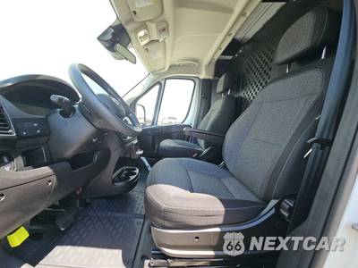 2025 Ram ProMaster 2500 Cargo Van Tradesman w/Passenger Seat Low Roof 136.0" WB - zdjęcie 7 z 31 - miniatura
