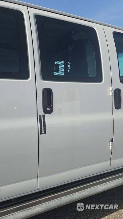 2025 GMC Savana 2500 Cargo Van 1WT 135.0" WB - zdjęcie 23 z 29 - miniatura