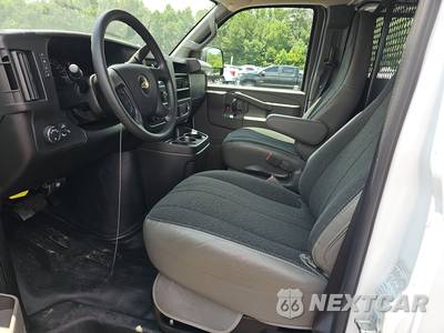 2025 Chevrolet Express 2500 Cargo Van 1WT 135.0" WB - zdjęcie 7 z 18 - miniatura