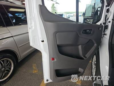 2025 Ford Transit 250 Cargo Van Low Roof 130.0" WB - zdjęcie 9 z 28 - miniatura