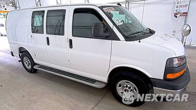 2025 GMC Savana 2500 Cargo Van 1WT 135.0" WB - zdjęcie 3 z 32 - miniatura