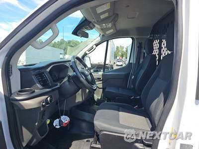 2025 Ford Transit 250 Cargo Van Low Roof 130.0" WB - zdjęcie 7 z 25 - miniatura