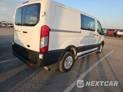 2025 Ford Transit 250 Cargo Van Low Roof 130.0" WB - zdjęcie 4 z 28 - miniatura
