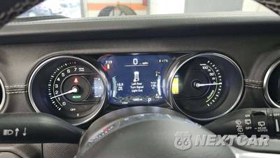 2023 Jeep Wrangler 4xe 4 Door Sahara - zdjęcie 17 z 23 - miniatura