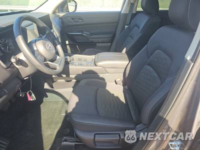 2026 Nissan Pathfinder S - zdjęcie 6 z 18 - miniatura