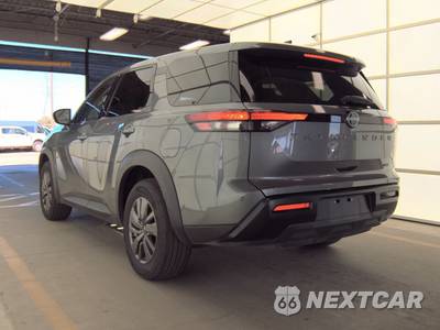 2026 Nissan Pathfinder S - zdjęcie 5 z 18 - miniatura