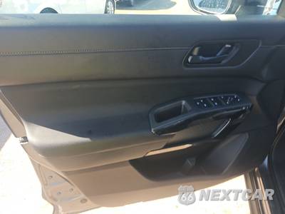2026 Nissan Pathfinder S - zdjęcie 8 z 18 - miniatura