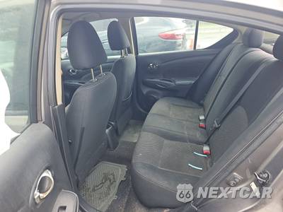2014 Nissan Versa SV - zdjęcie 13 z 33 - miniatura