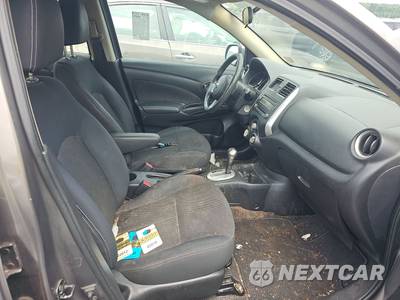 2014 Nissan Versa SV - zdjęcie 8 z 33 - miniatura