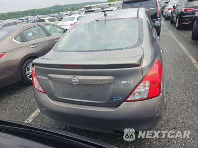 2014 Nissan Versa SV - zdjęcie 5 z 33 - miniatura