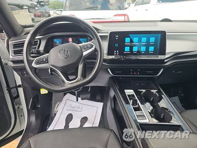 2025 Volkswagen Atlas Cross Sport 2.0T SE w/Technology - zdjęcie 17 z 30 - miniatura