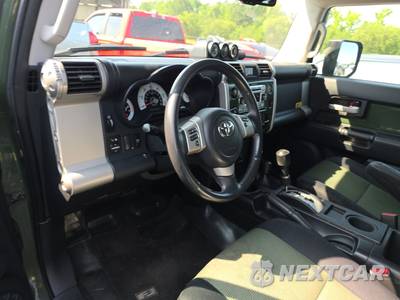2011 Toyota FJ Cruiser w/Rear Doors - zdjęcie 11 z 35 - miniatura