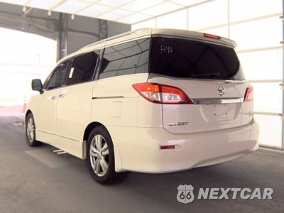 2016 Nissan Quest SL 118.1" WB - zdjęcie 6 z 37 - miniatura