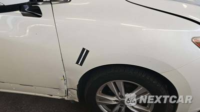 2016 Nissan Quest SL 118.1" WB - zdjęcie 30 z 37 - miniatura