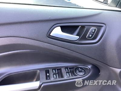 2019 Ford Escape SE - zdjęcie 12 z 44 - miniatura