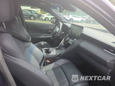 2022 Toyota Venza Limited - zdjęcie 8 z 24 - miniatura