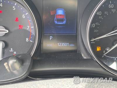 2019 Toyota C-HR LE - zdjęcie 12 z 39 - miniatura