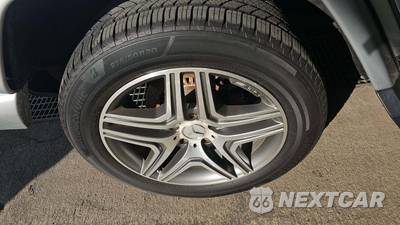 2015 Mercedes-Benz G 63 AMG 4MATIC - zdjęcie 28 z 47 - miniatura