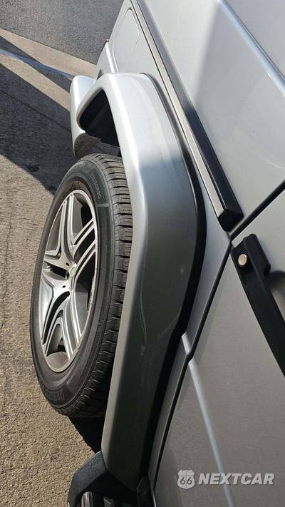 2015 Mercedes-Benz G 63 AMG 4MATIC - zdjęcie 22 z 47 - miniatura