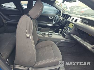 2021 Ford Mustang GT Coupe - zdjęcie 8 z 20 - miniatura