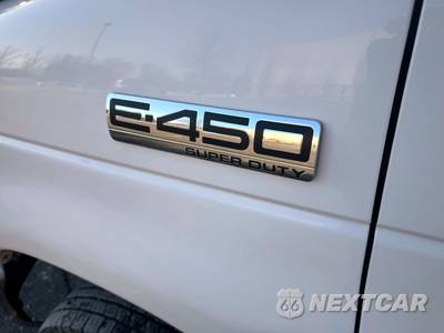 2017 Ford Super Duty E-450 Cutaway DRW - zdjęcie 15 z 51 - miniatura