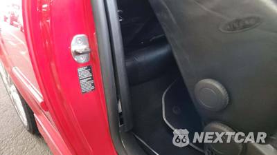 2004 Volkswagen Golf R32 - zdjęcie 24 z 56 - miniatura