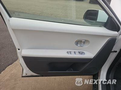 2024 Hyundai IONIQ 5 SEL - zdjęcie 9 z 36 - miniatura