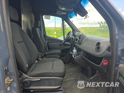 2021 Mercedes-Benz Sprinter 2500 Cargo Van High Roof 170.0" WB - zdjęcie 8 z 54 - miniatura
