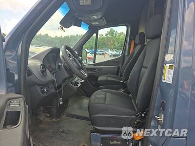 2021 Mercedes-Benz Sprinter 2500 Cargo Van High Roof 170.0" WB - zdjęcie 7 z 54 - miniatura