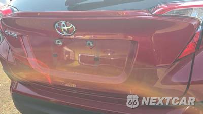 2020 Toyota C-HR XLE - zdjęcie 21 z 22 - miniatura