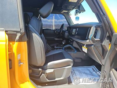 2022 Ford Bronco Black Diamond - zdjęcie 8 z 37 - miniatura