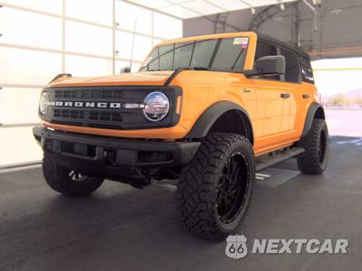 2022 Ford Bronco Black Diamond - zdjęcie 1 z 37 - miniatura