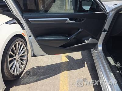 2018 Volkswagen Passat 2.0T R-Line - zdjęcie 9 z 18 - miniatura