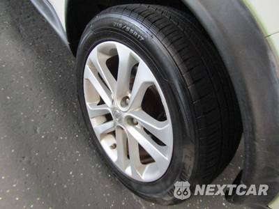 2011 Nissan JUKE SV - zdjęcie 20 z 21 - miniatura